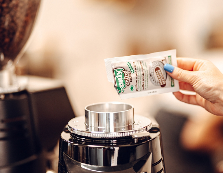 Čisticí prostředek na mlýnek